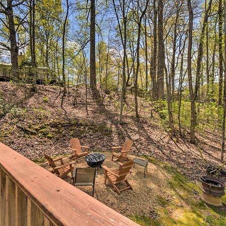 Cozy Hiawassee Cabin With Fire Pit And Mtn Views! Kültér fotó
