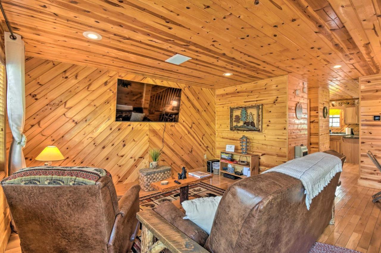 Cozy Hiawassee Cabin With Fire Pit And Mtn Views! Kültér fotó