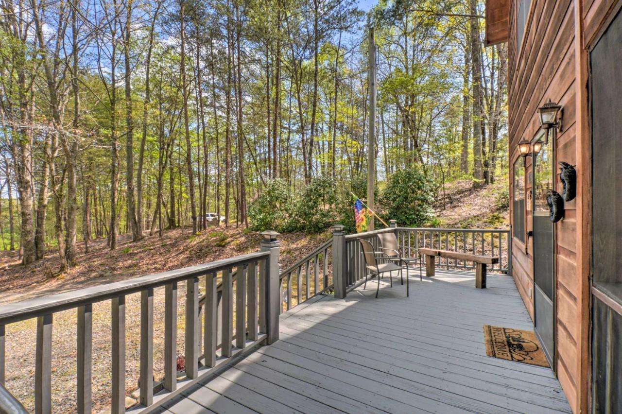 Cozy Hiawassee Cabin With Fire Pit And Mtn Views! Kültér fotó